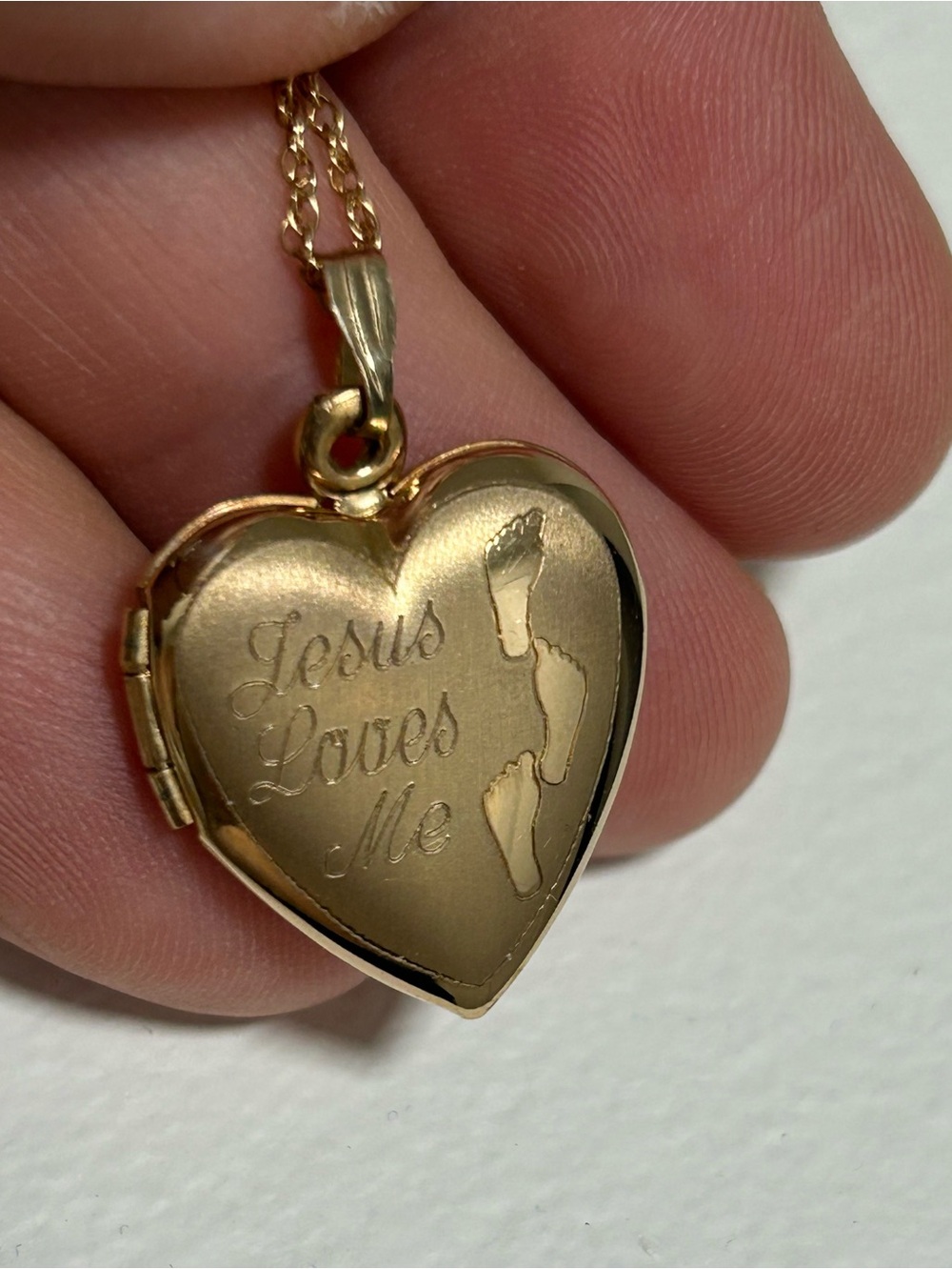 10kt GF locket necklace